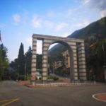 Torbogen (Seit 1933) am Piazza Indipendenza