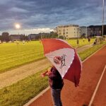 Bisschen Regen schockt keinen FC Fan 